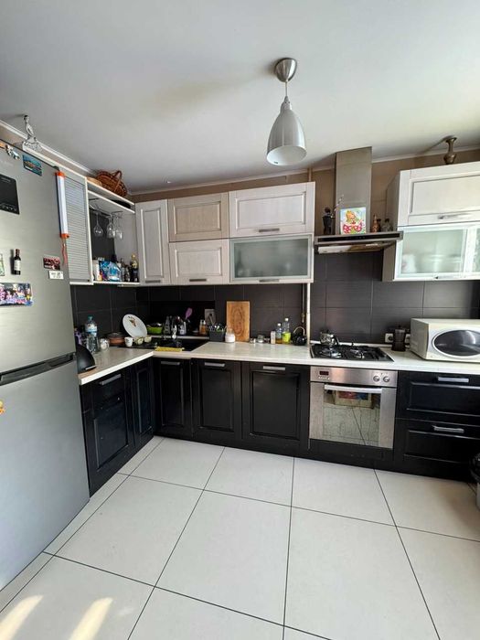 Продам 3-к квартиру в высотке на ул. Калиновая - Образцова