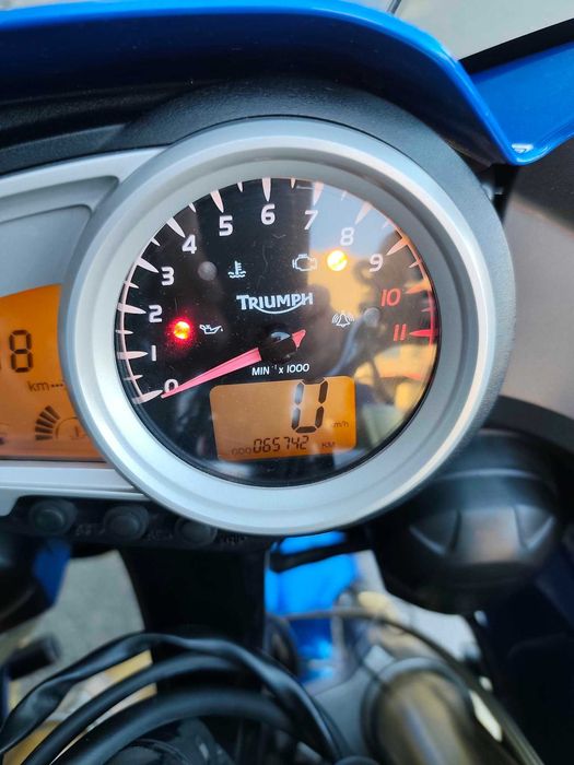 Mota Triumph tiger 1050