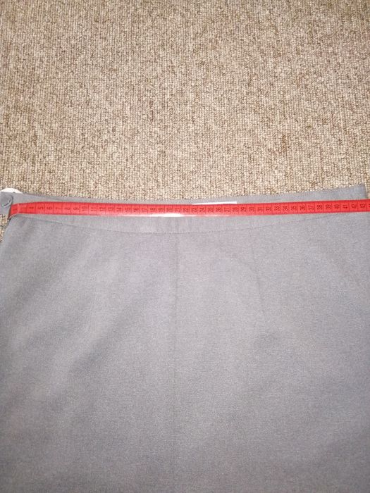 Спідничка чорна, завужена