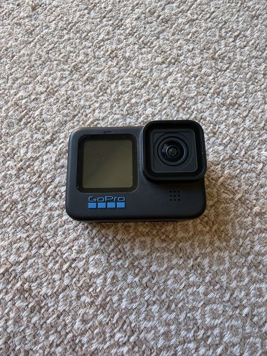 GoPro HERO11 Black +tripod +case+mounts - excellent condition