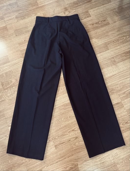 Spodnie materiałowe damskie Bershka