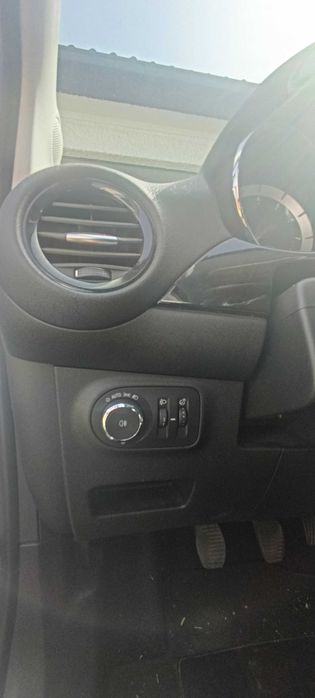 Opel Adam 1.2 White/black