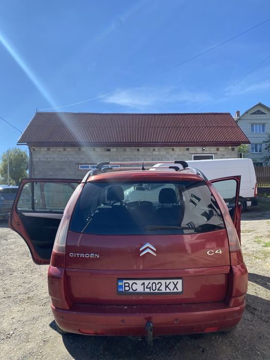 Продам машину Citroën C4 Picasso