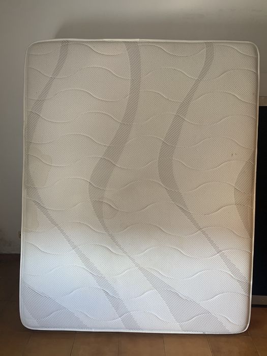 Colchão kingsize Pikolin