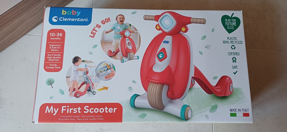 A minha primeira scooter primeiros passos( andador)