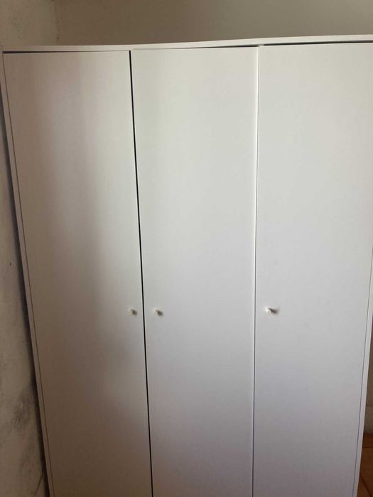 Armário com 3 Portas