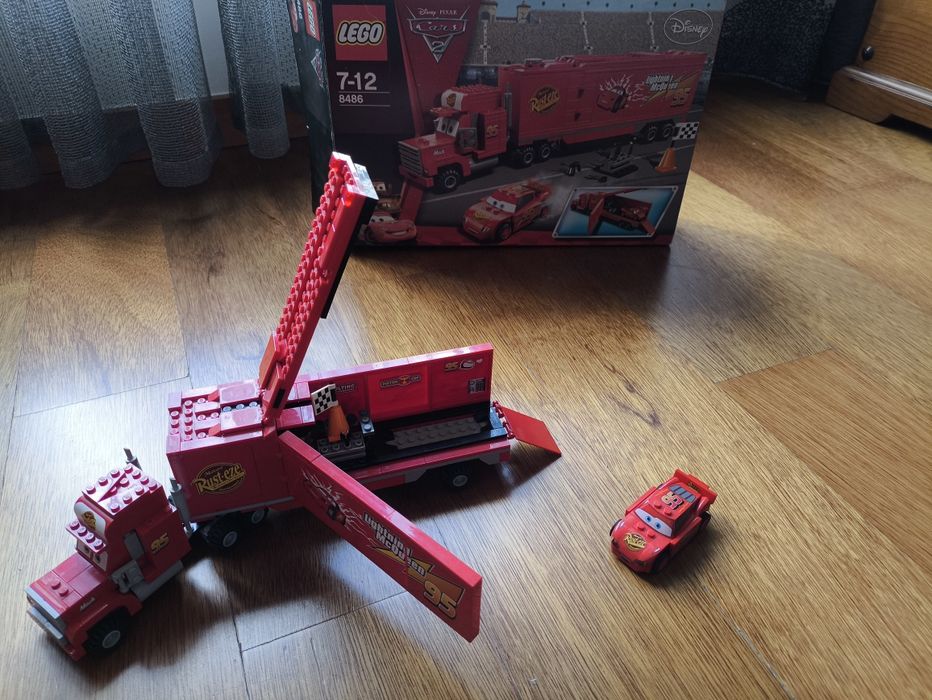 Lego faísca McQueen 8486