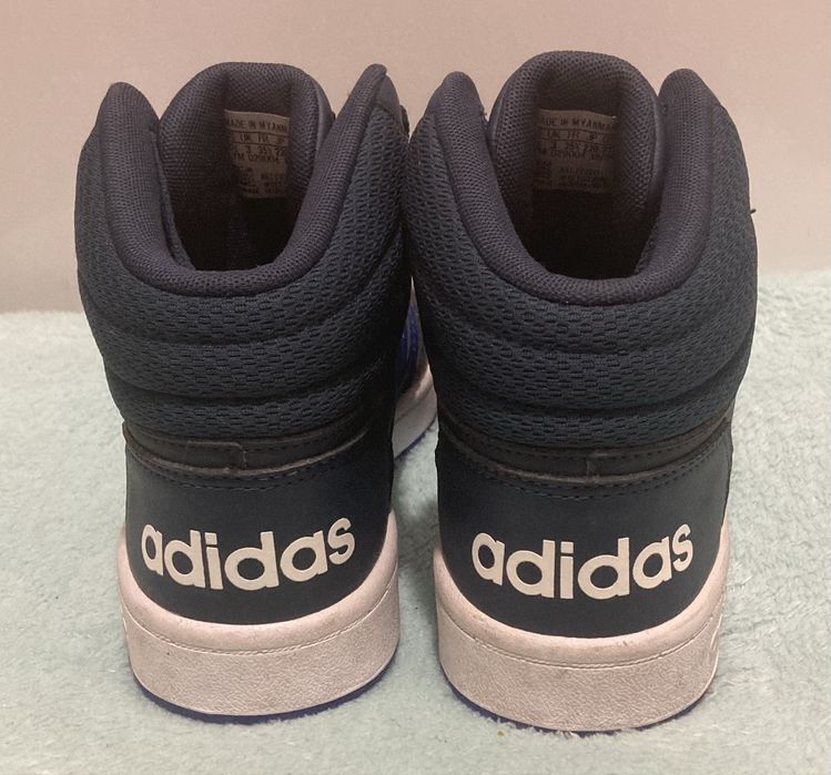 Дитячі кросівки Adidas Hoops 2.0 кеди. Розмір 35.5 (22.5 см)