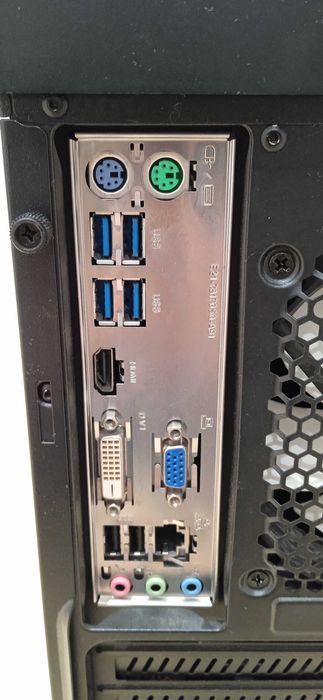 Komputer stacjonarny Pentium G3420 3,2 GHz, 8GB RAM, dysk SSD 128GB