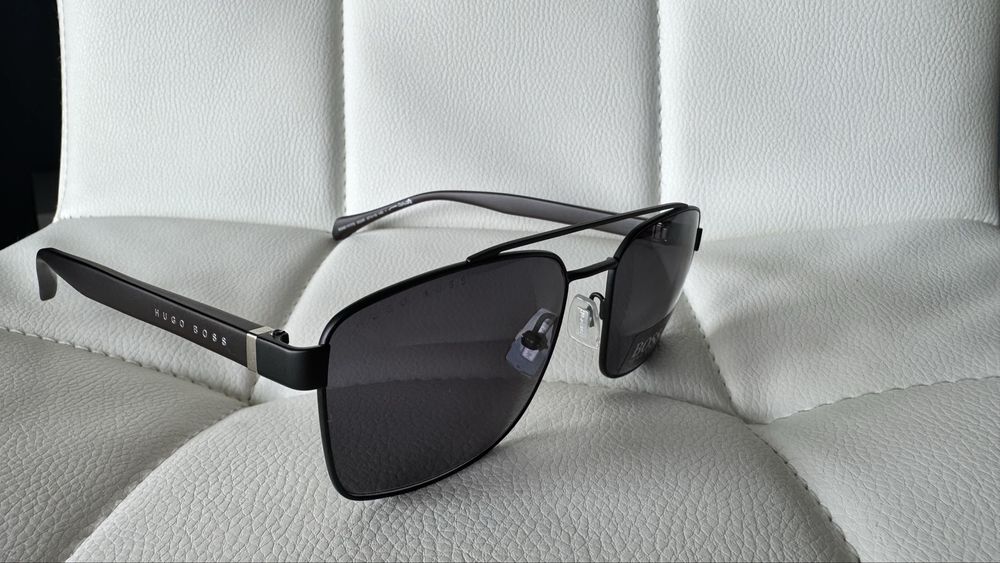 Sprzedam nowe oryginalne męskie okulary BOSS
