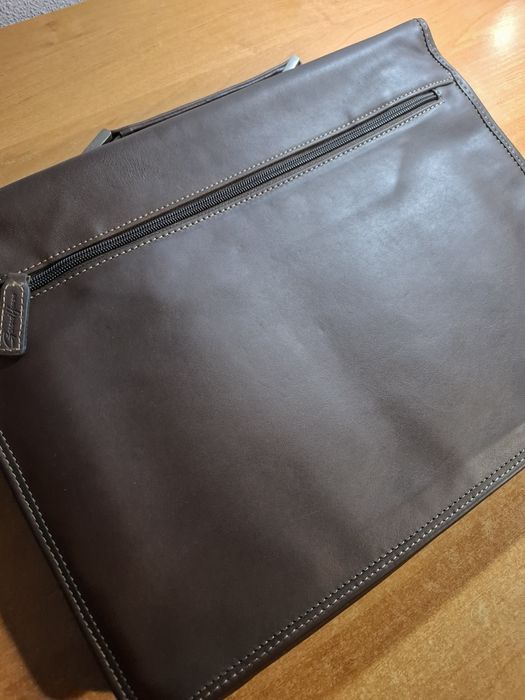 Мужской кожаный портфель Gerald Henon Signe Le Ciur