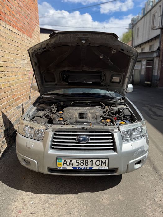 Subaru Forester 2005 2.5T
