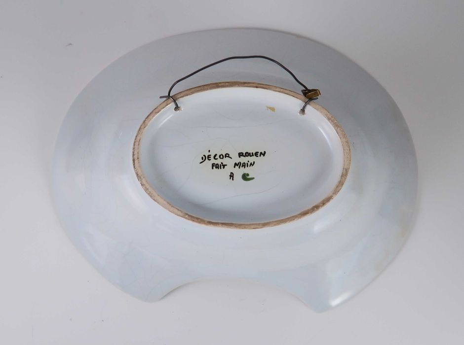 Bacia de barbeiro em faiança