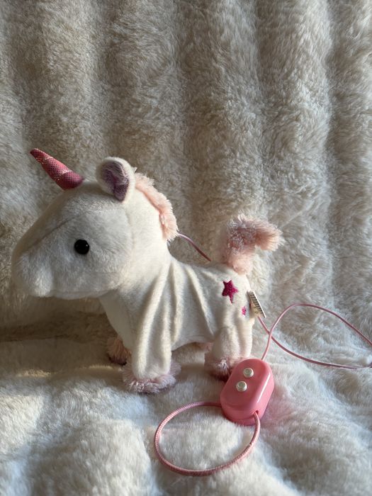 Музичний єдиноріг на повідку