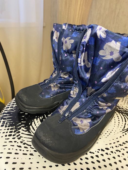 Сапожки зимові на дівчинку.  Сапожки Skandia. Розмір 29