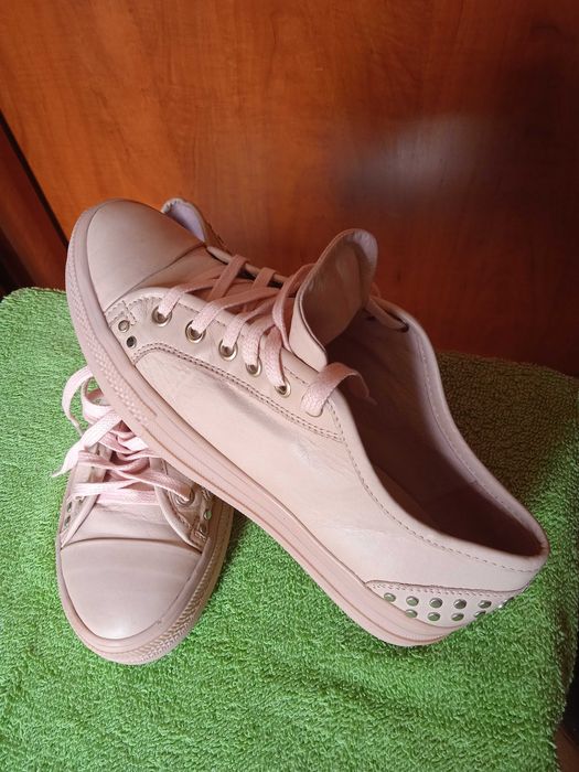 Carl Scarpa r.39 sneakersy, róż pudrowy, półtrampki, w-f, disco