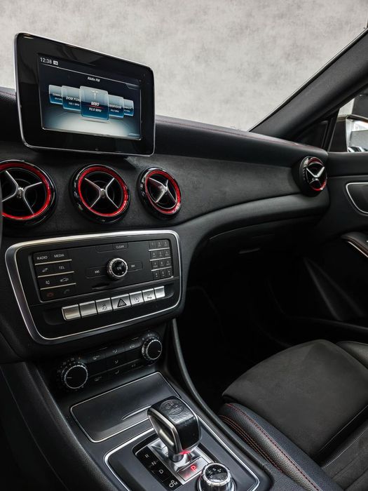 Mercedes-Benz CLA 45 AMG Shooting Brake 4-Matic