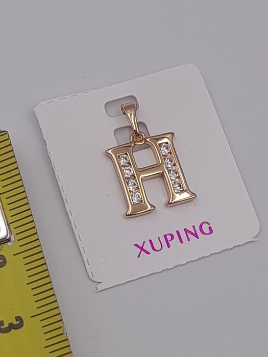 Zawieszka Xuping pozłacana 18 k  literka H