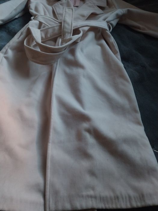 Plaszcz ķremowy Missguided 42 xl jasny długi pasek nowy