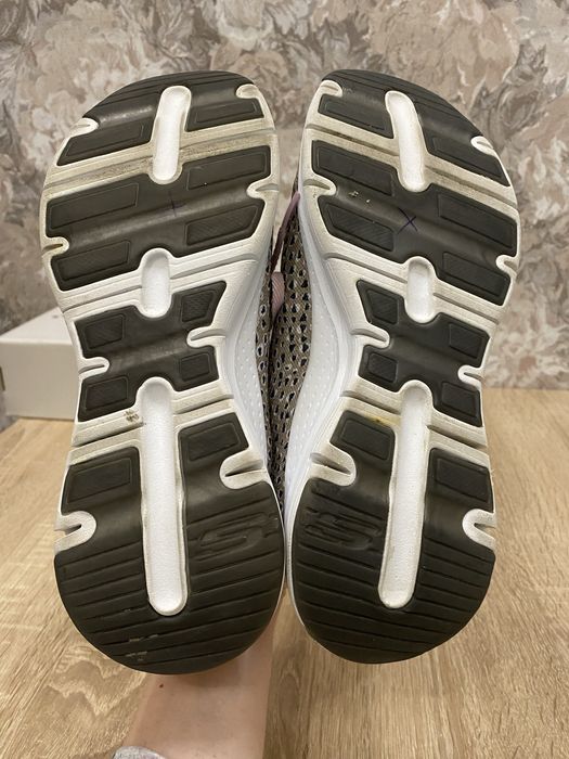 Skechers DVF arch fit кросівки кроси кроссовки