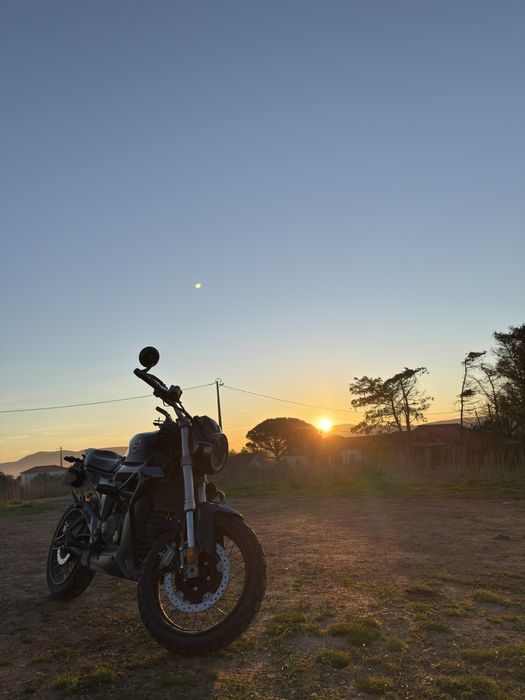 Vendo Mota Zontes ZT 125 G1 como nova