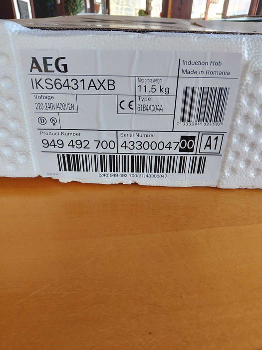 Piekarni + płyta indukcyjna AEG
