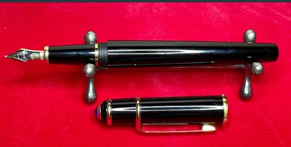 Caneta CARTIER DIABOLO Preto/ouro ((Rara)