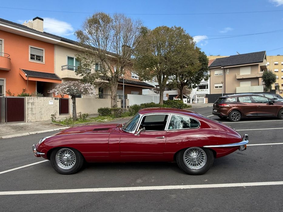 Jaguar E-Type445839973255761924