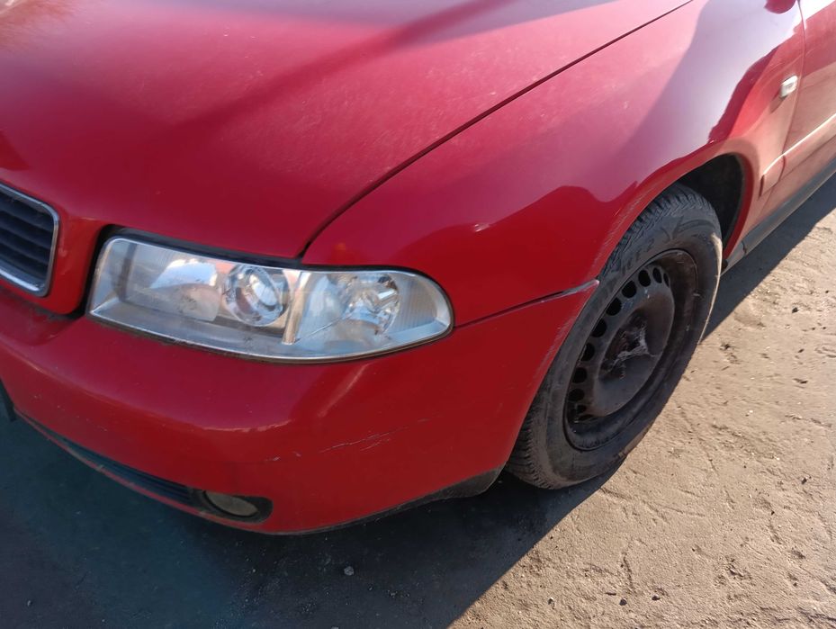 Audi  A4 B5   1.9  Tdi  Na  elementy