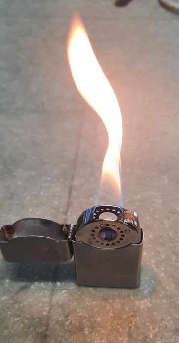 Запальнички, зажигалки газ, бензин