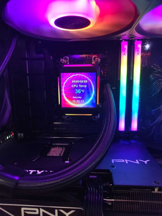 COMP GAMING - RYZEN 7 9800X3D / RTX 5080 16GB / 32GB / 1TB / W 11 PRO