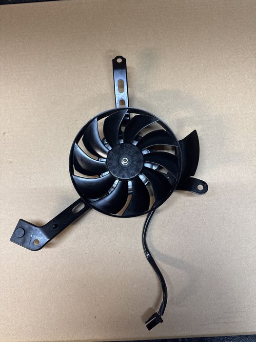 Wentylator wiatrak chłodnicy wiatraczek Yamaha MT-07 Tracer 7 3-17 x35