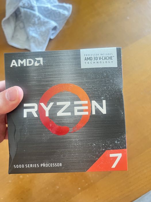 Processador 5700 x3d 8 nucleos / 16 Threads Quase novo
