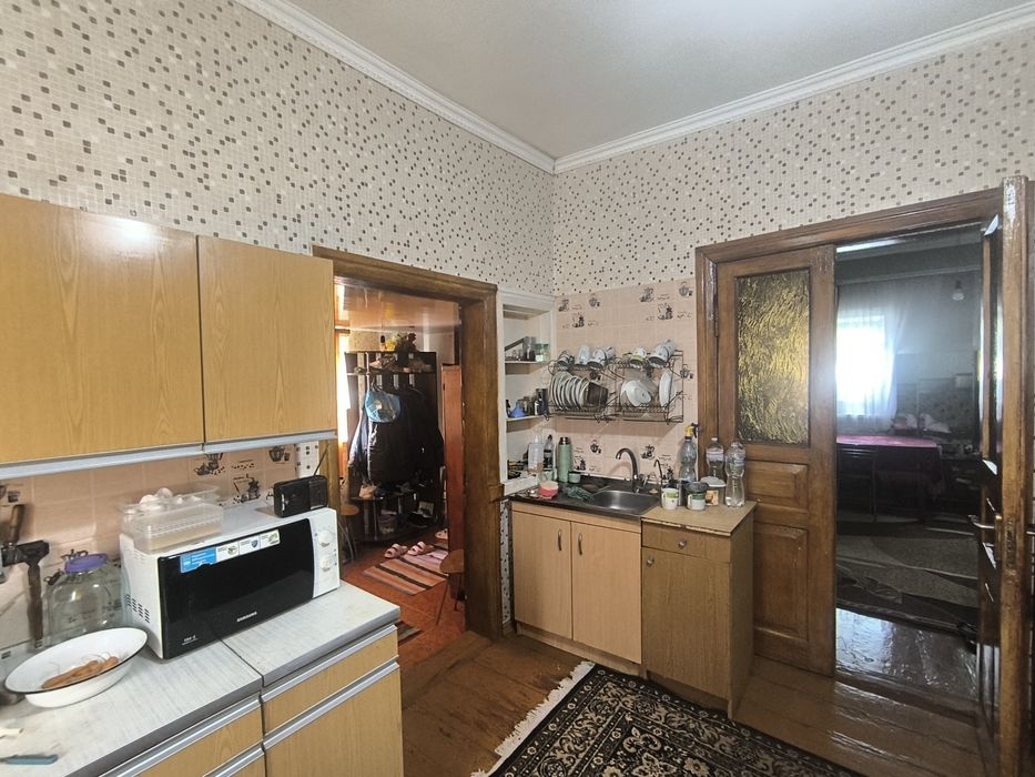 Продається будинок вул Червона Рута