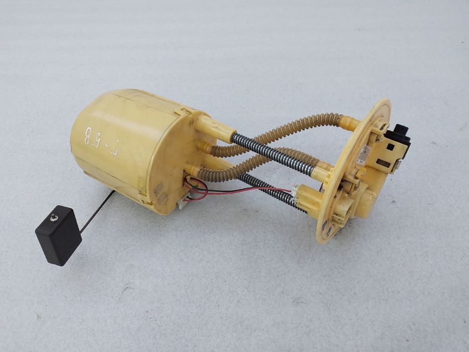 Boia combustível TOYOTA Yaris (_P9_)