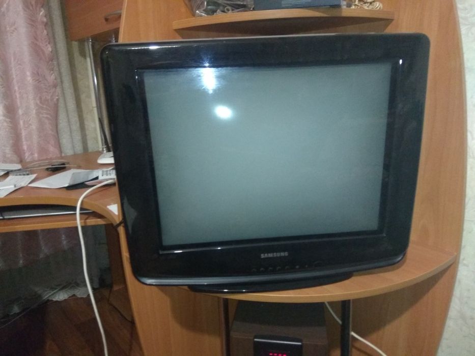 Продам телевизор Samsung