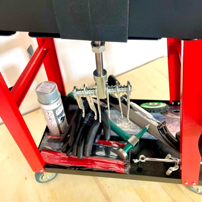 Тесла.Ауді Мерседес відновлення алюмінія рихтовка фарбування поліровка