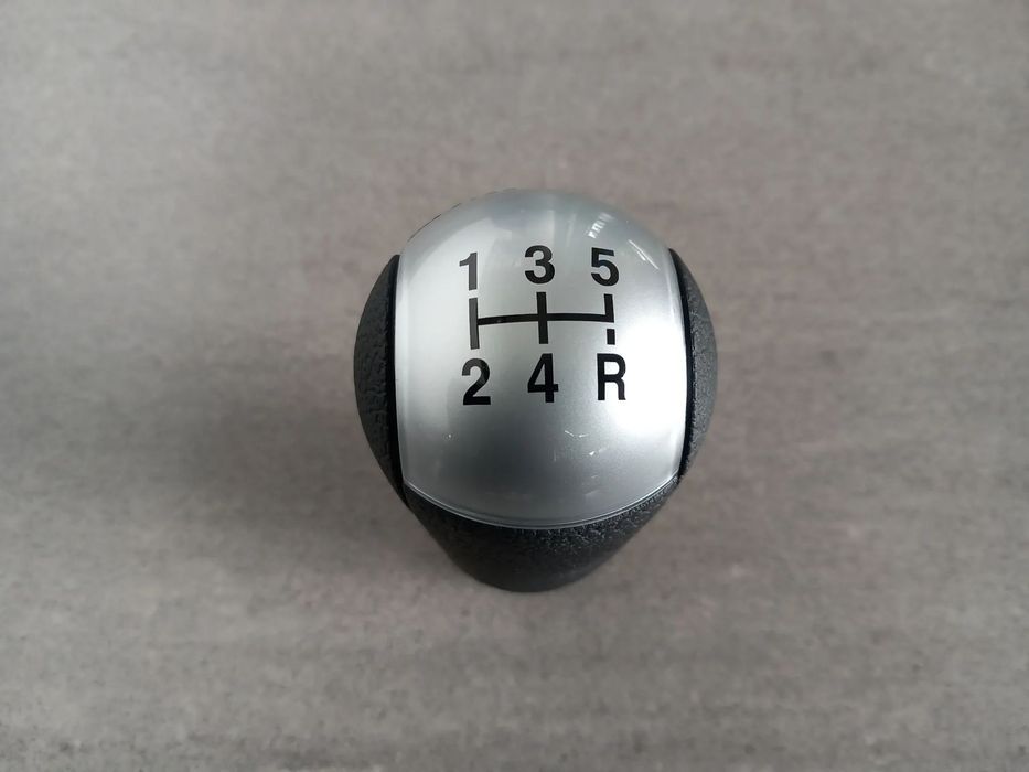 Gałka dźwigni zmiany biegów plastikowa - 5 biegów manual Ford Focus 2001-2008/ Fusion 2001-2012 1341487