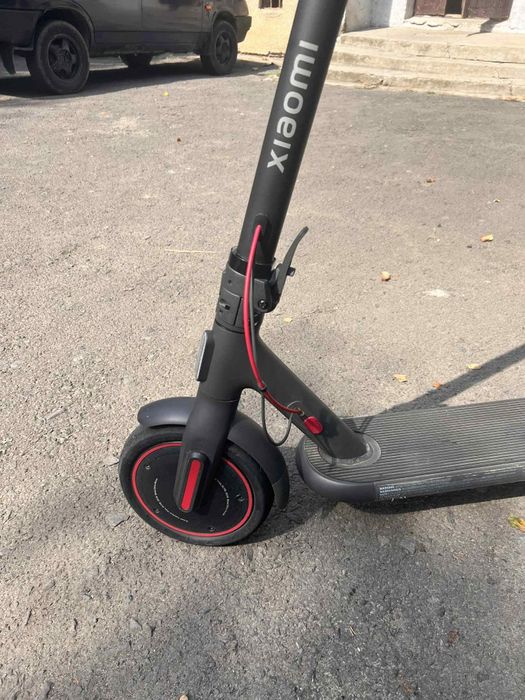 Електросамокат Xiaomi Mi Electric Scooter 4 Pro Black