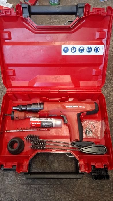 HILTI DX2 usada completa