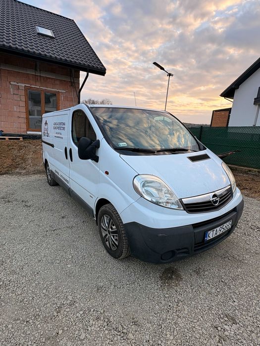Zadbany i gotowy do pracy Opel Vivaro L2H1 2,0CDTi