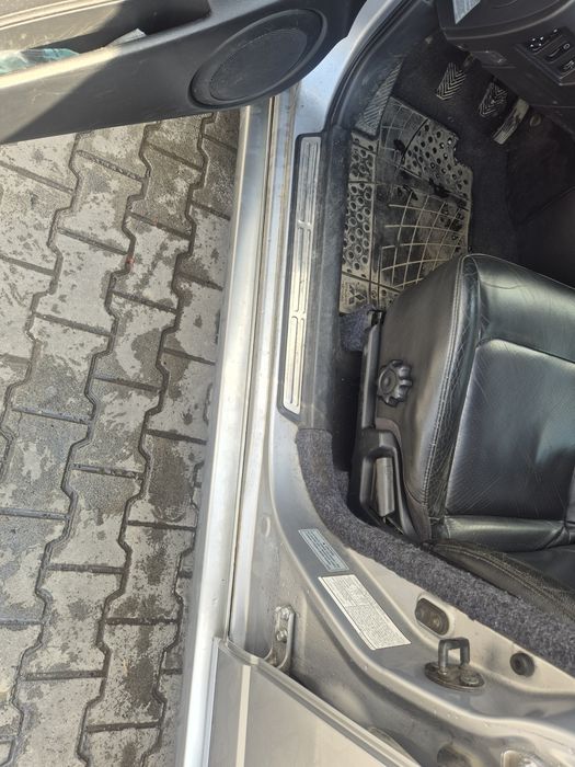 mitsubishi outlander 1 2004 2.0 Г/Б