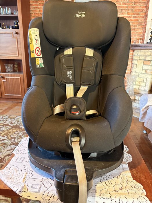 Britax Romer Dualfix M i-size 65-105 cm, =< 18 kg