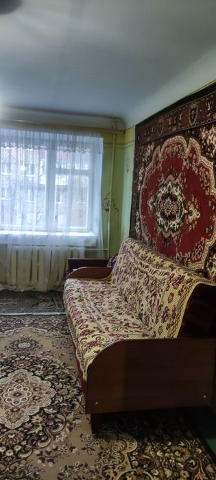 Здам в оренду 2-х кімнатну квартиру в р-ні "Думки".