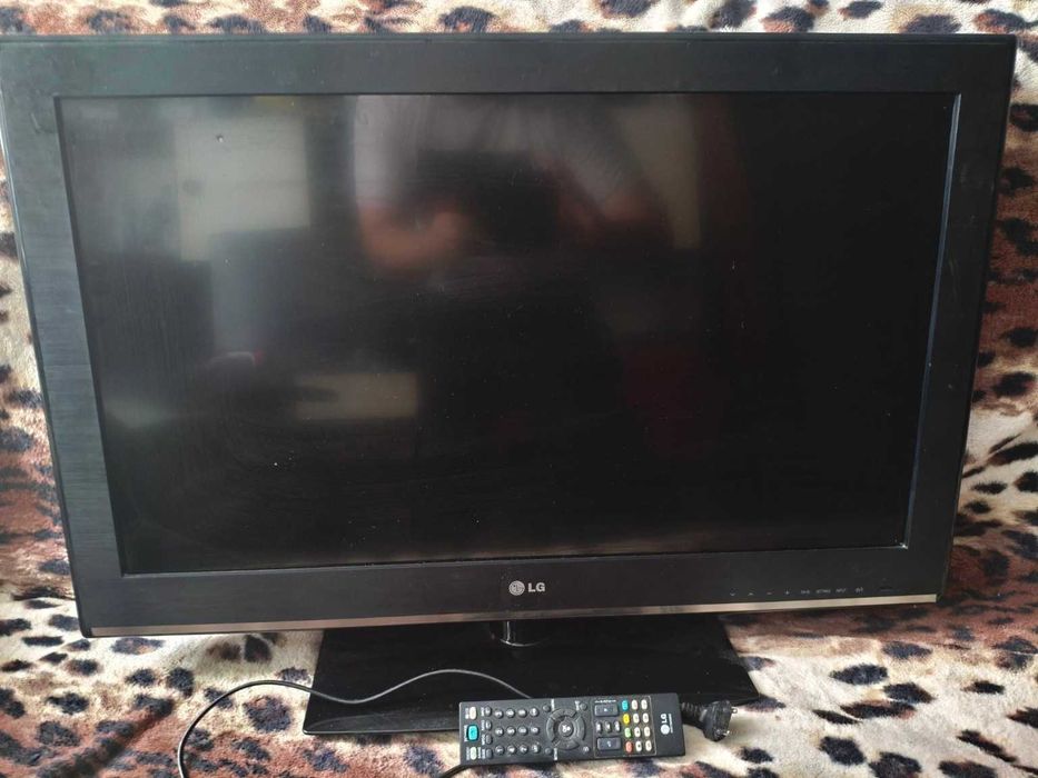 LG 32" TV bez Smart TV + pilot