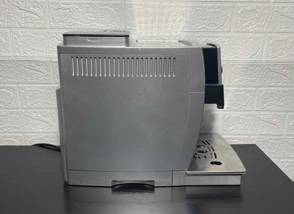 Кавомашина Delonghi ECAM23.450.S Сappuccino