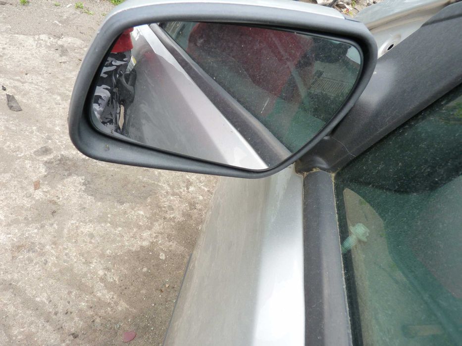 Ford Focus MK2 lusterka prawe i lewe elek 03 5 PIN