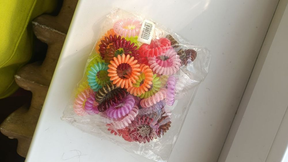 Резинки для волосся