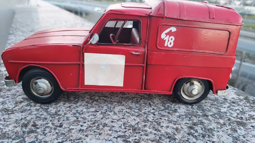 Vende 4 L vermelho - bombeiros