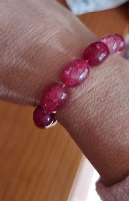 Pulseira quartzo rosa, com bolsa de veludo